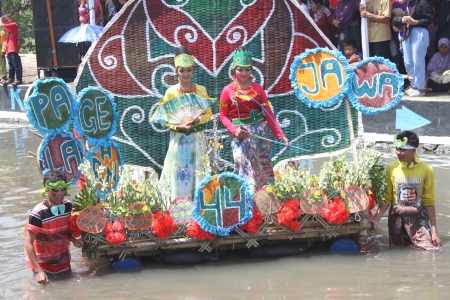 Carnival On The River